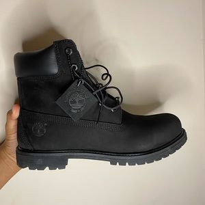 Timberland 6in Premium Black Nubuck